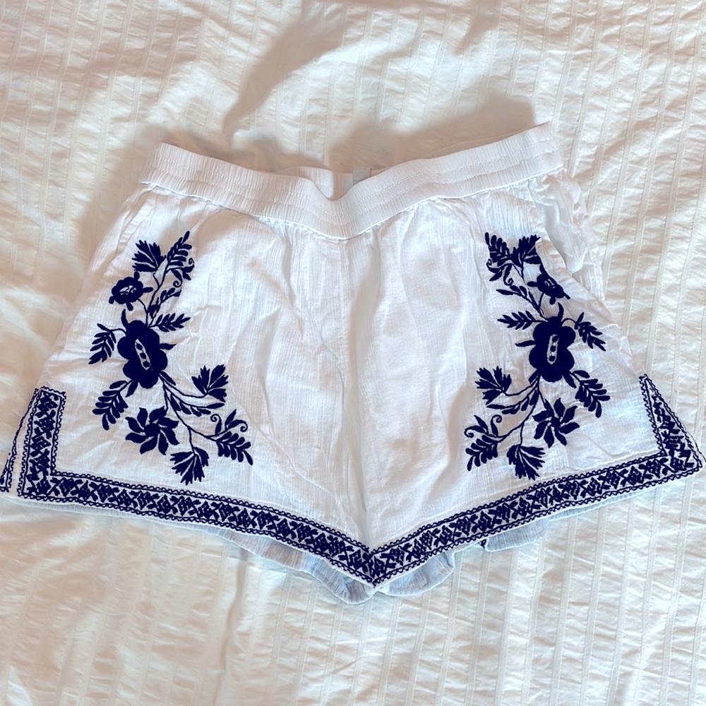 J. Crew White Paisley shorts